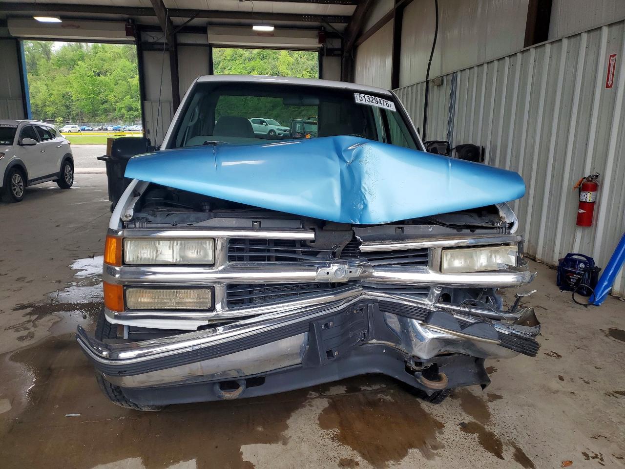 1998 CHEV Gmt VIN 2GCEK19RXW1247319 photo 5