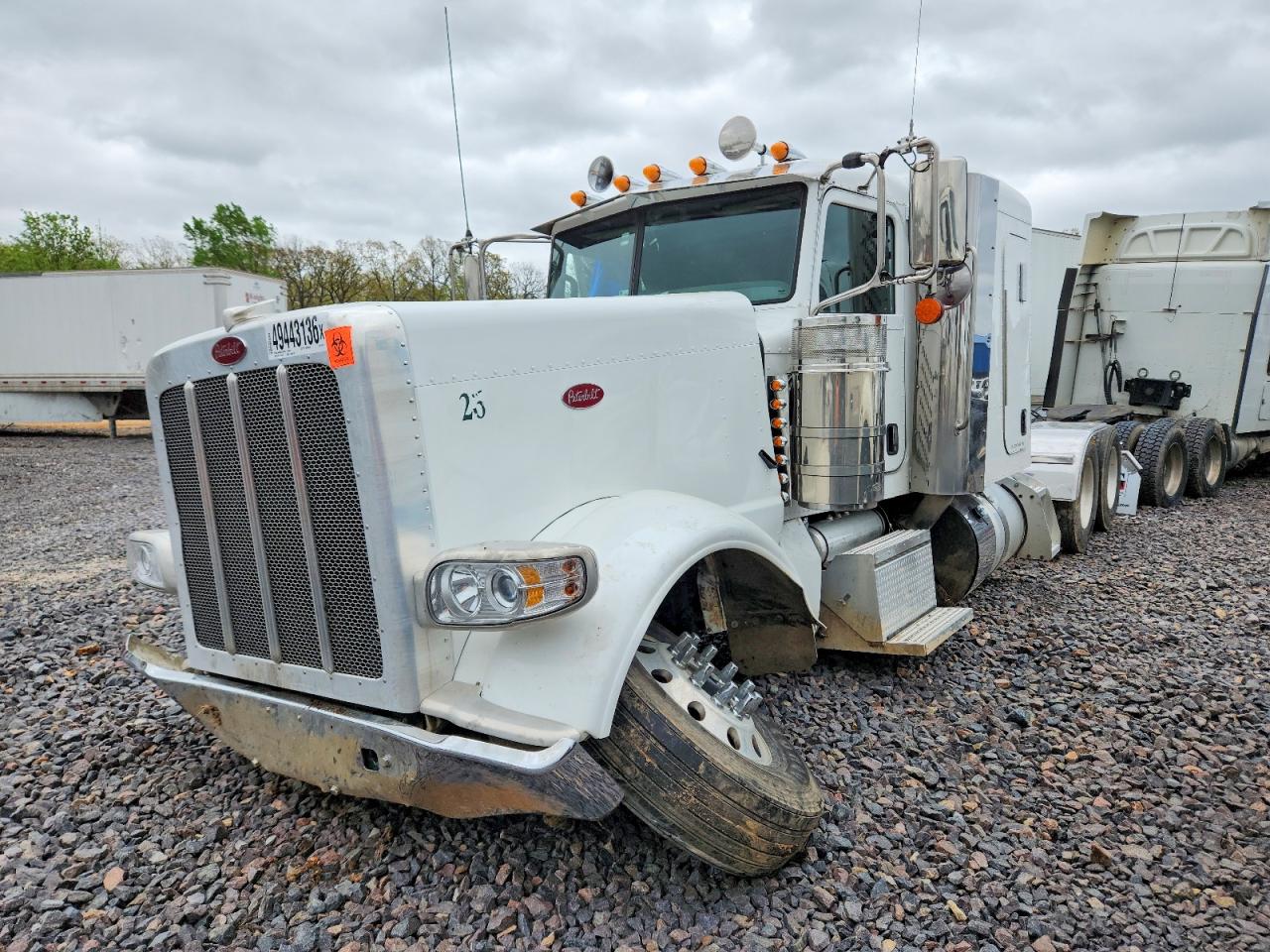 2022 PETERBILT All other VIN 1XPXD49X8ND791791 photo 2