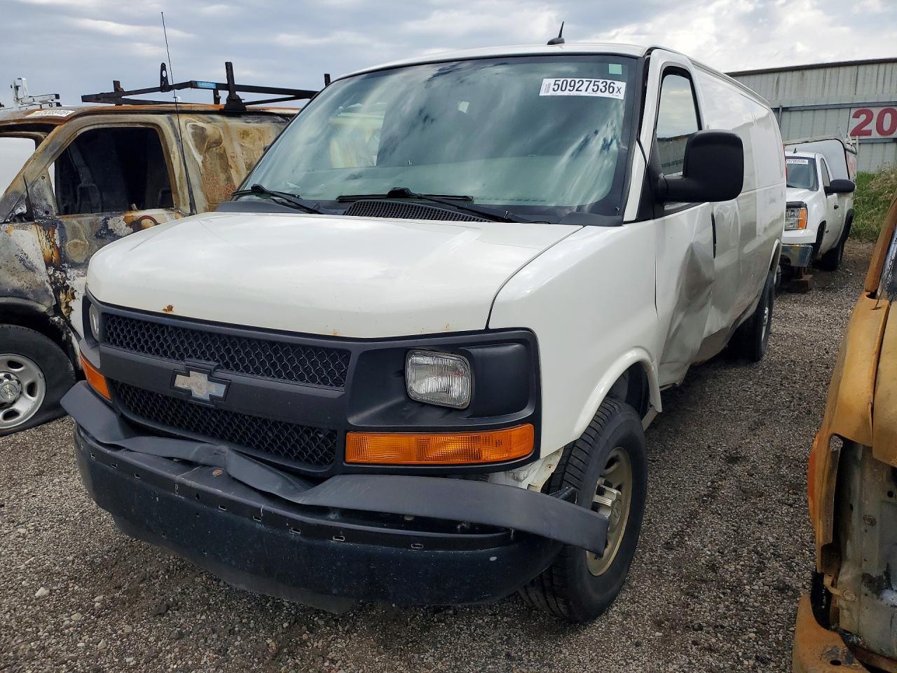 2015 CHEV Express VIN 1GCWGGFF8F1106046 photo 1