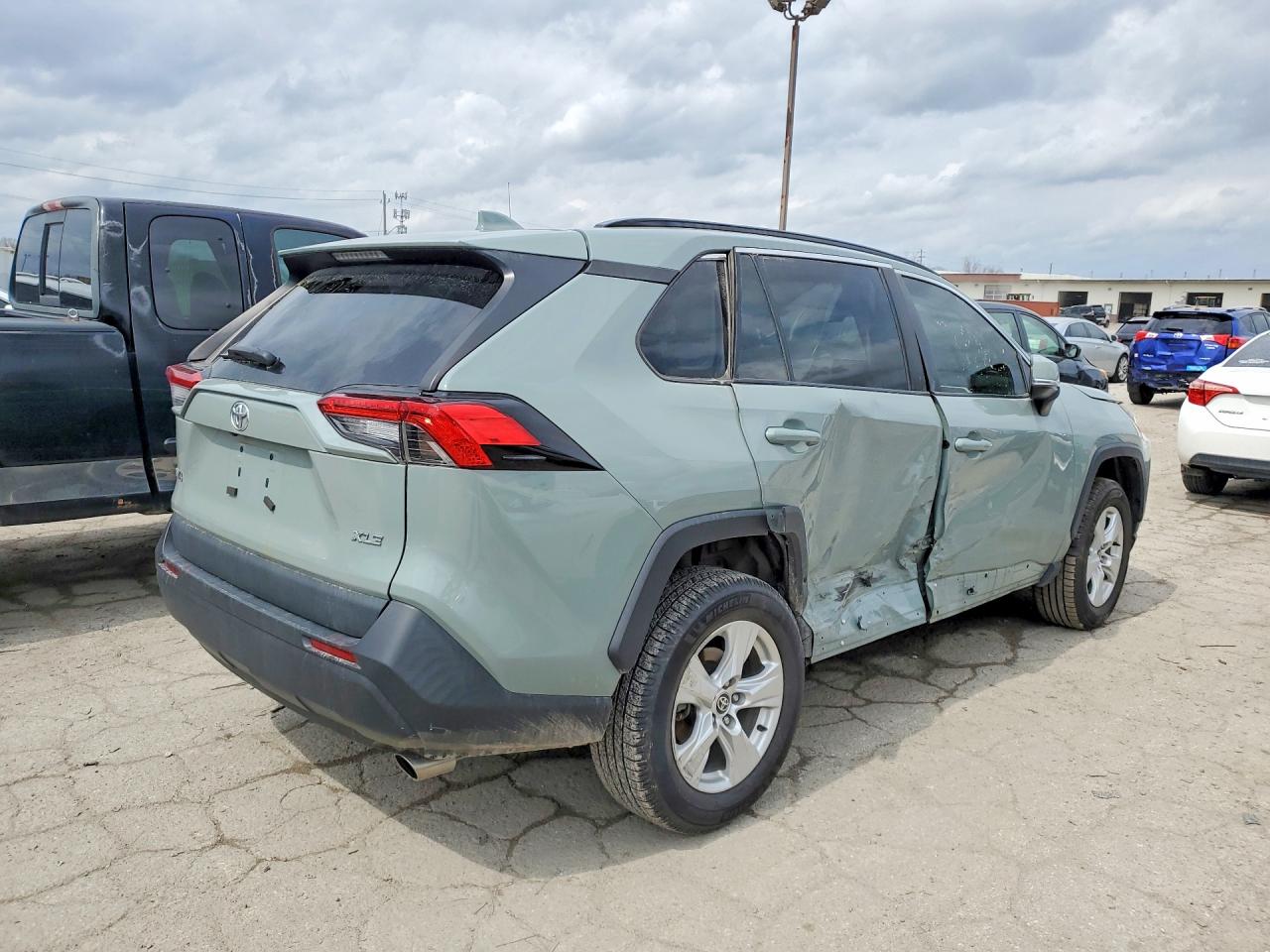 2021 Toyota Rav4 VIN 2T3W1RFV6MW126041 photo 3