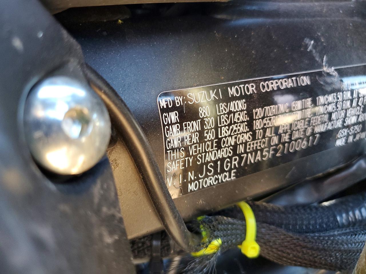 2015 Suzuki Gsxr750 VIN JS1GR7NA5F2100617 photo 9