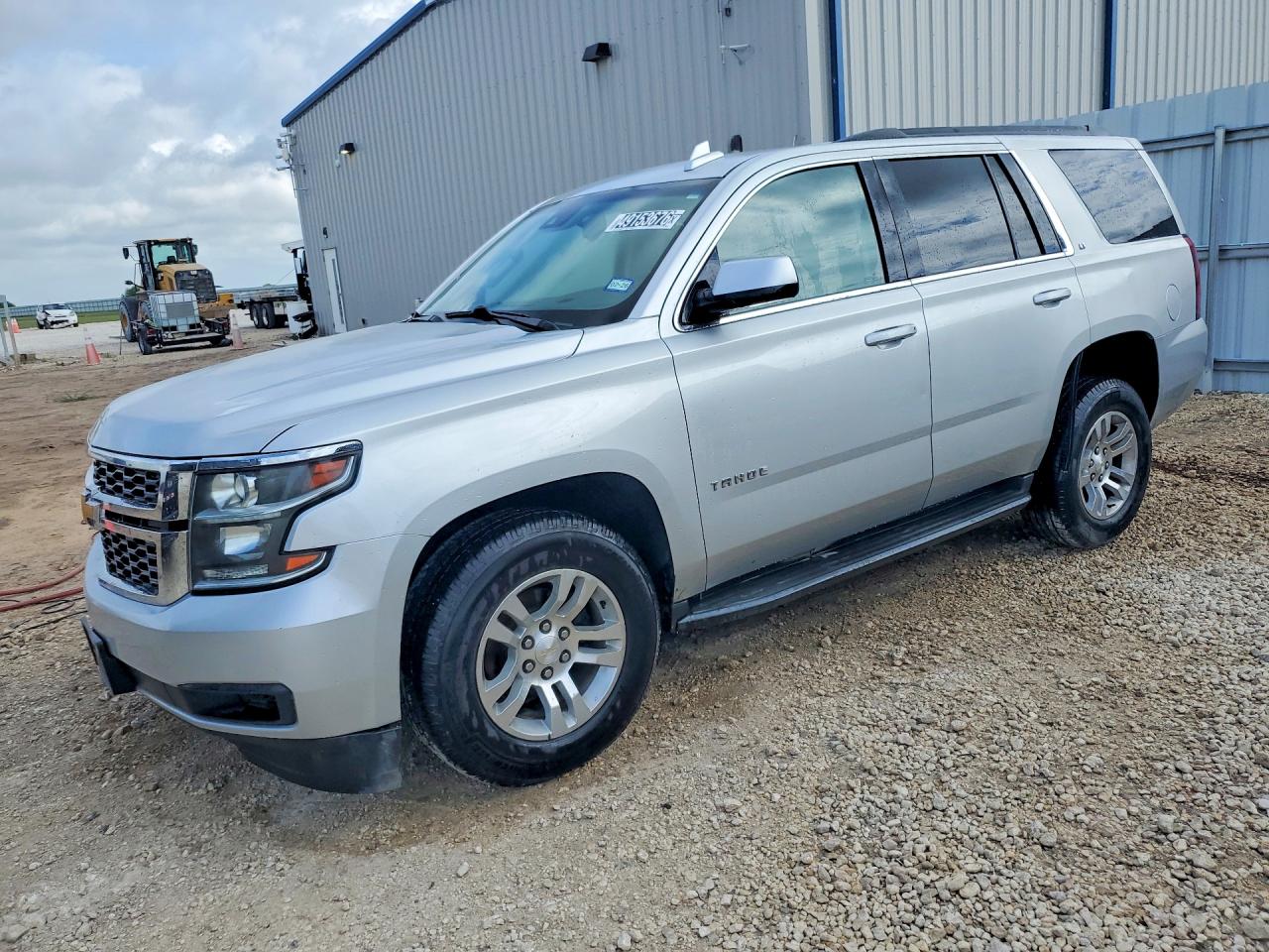 2020 Chevrolet Tahoe VIN 1GNSCBKC9LR130207 photo 1