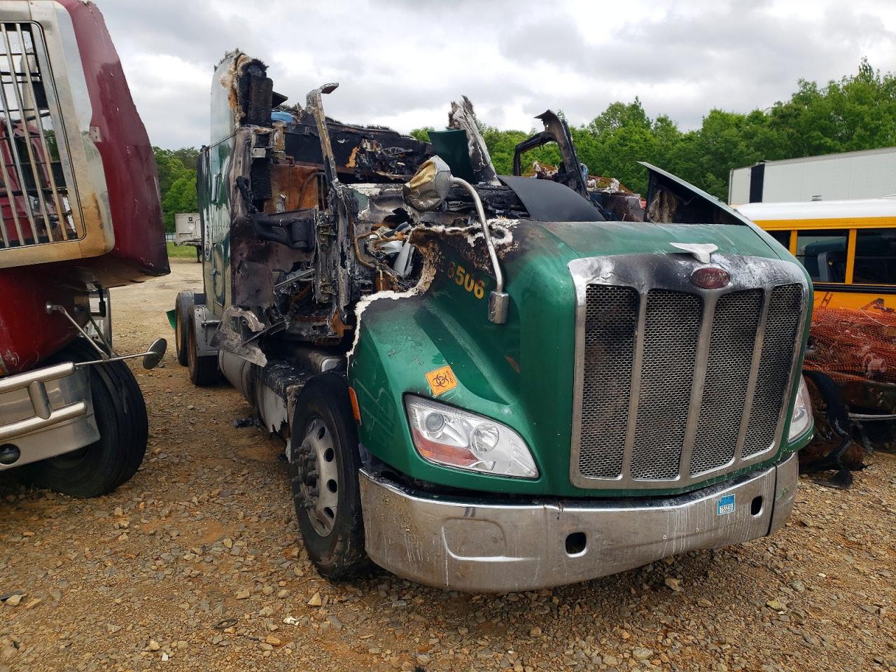 2016 PETERBILT All other VIN 1XPBD49X2GD292370 photo 1