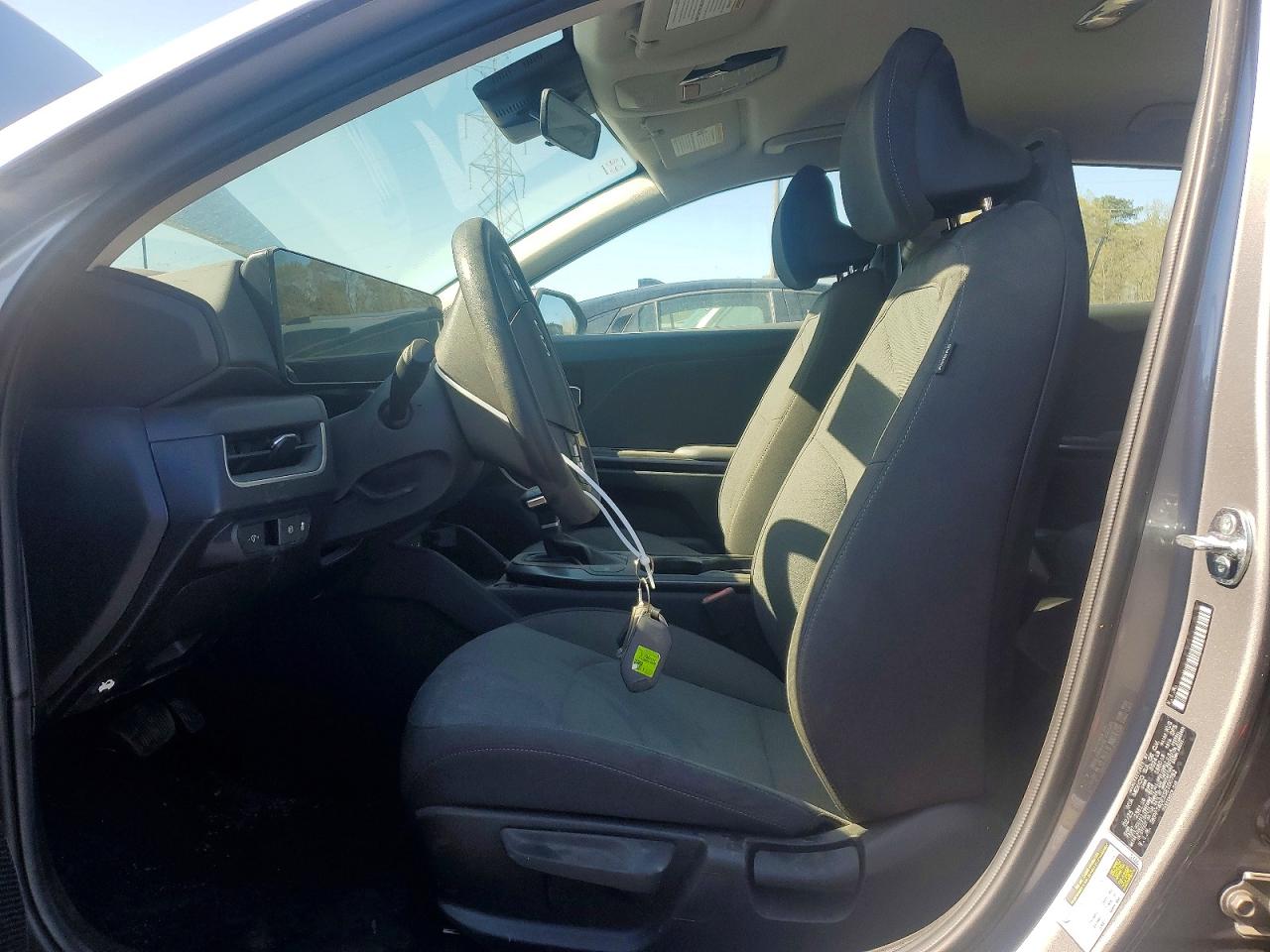2025 Kia All other VIN 3KPFT4DE5SE100782 photo 7
