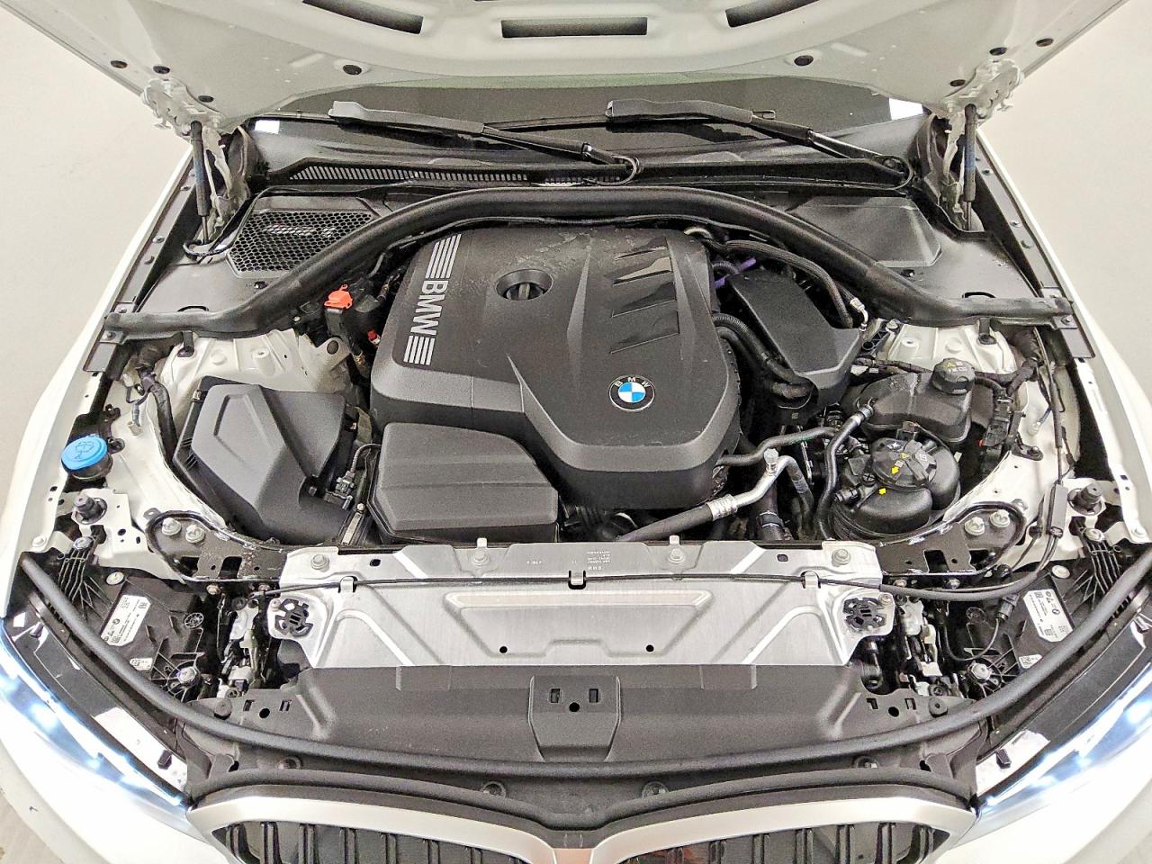 2026 BMW 3 series VIN 3MW69CW0XT8G04509 photo 11