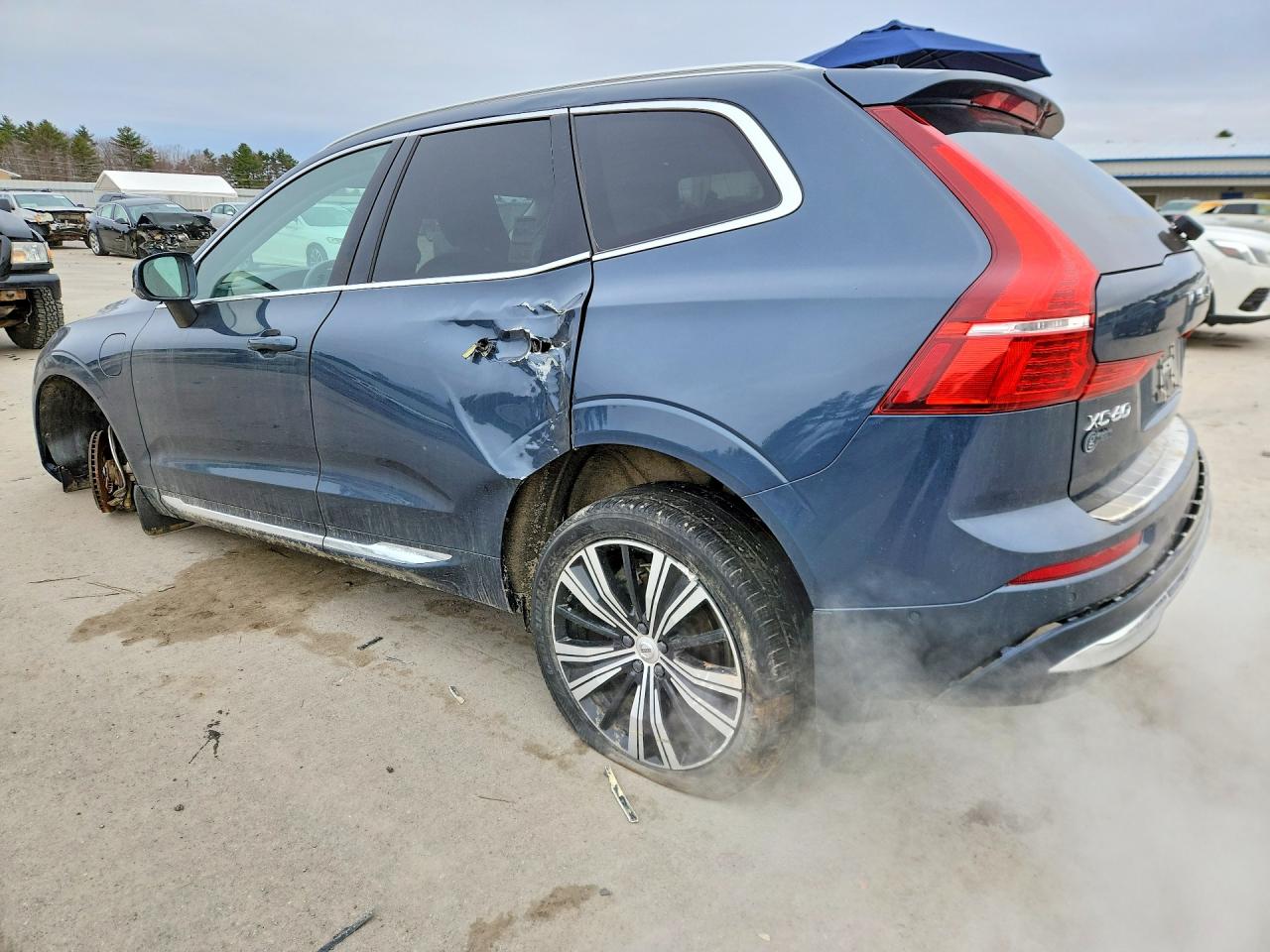 2022 Volvo Xc60 t8 re VIN YV4H60DL6N1047103 photo 2