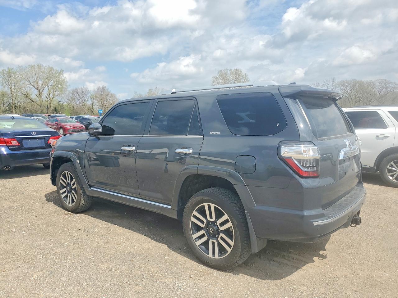 2024 Toyota 4runner VIN JTEKU5JR2R6226053 photo 2