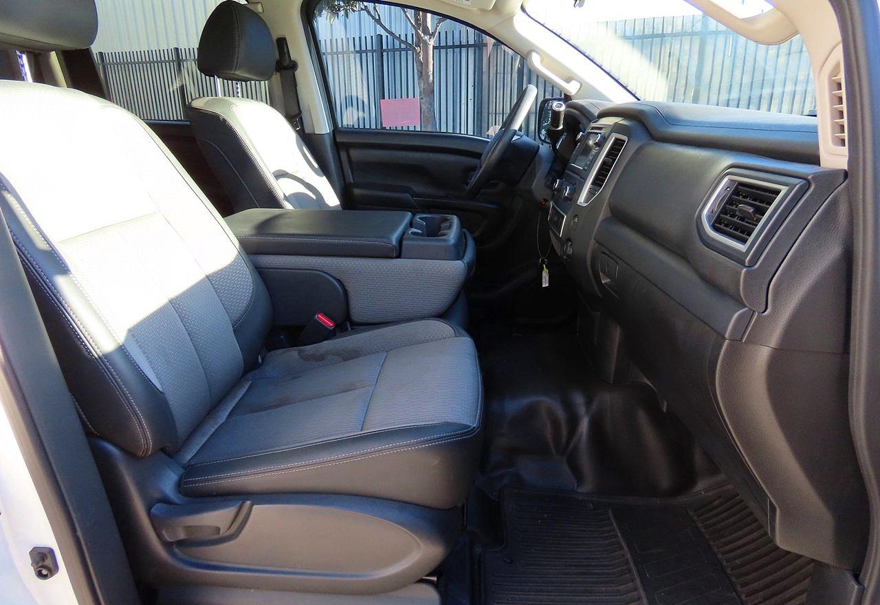 2019 NISSAN TITAN VIN 1N6AA1EK6KN518926 photo 5