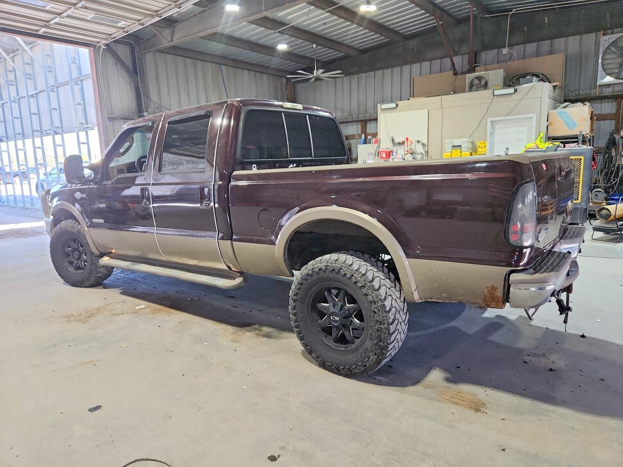 2004 Ford F350 VIN 1FTSW31P44EA40742 photo 2