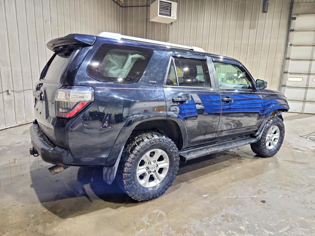 2016 Toyota 4runner VIN JTEBU5JR6G5368943 photo 3