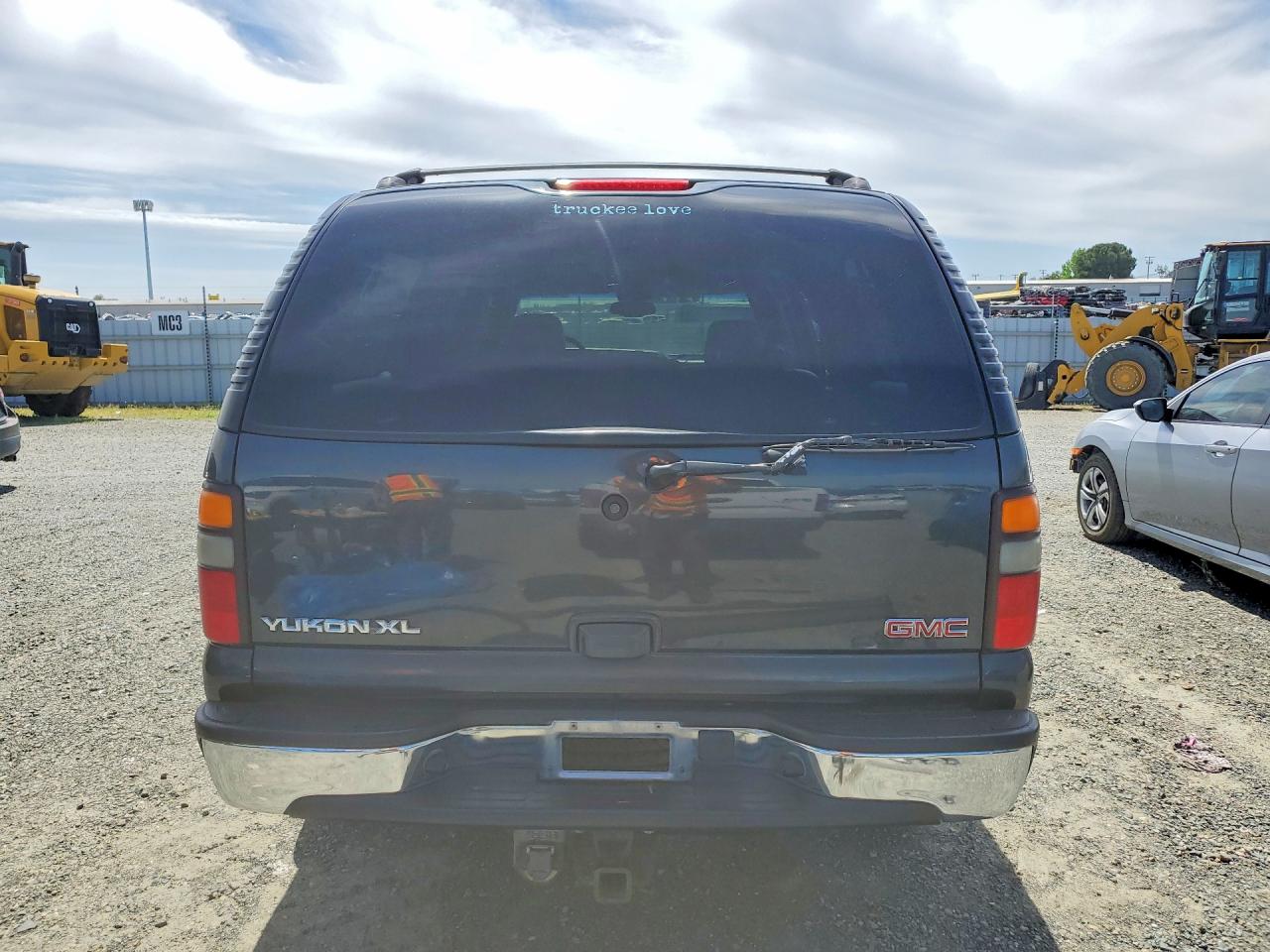 2005 GMC Yukon VIN 3GKFK16Z35G165600 photo 6