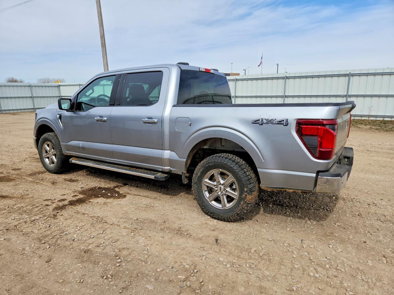 2025 Ford F150 VIN 1FTEW3LP3SKE08921 photo 2
