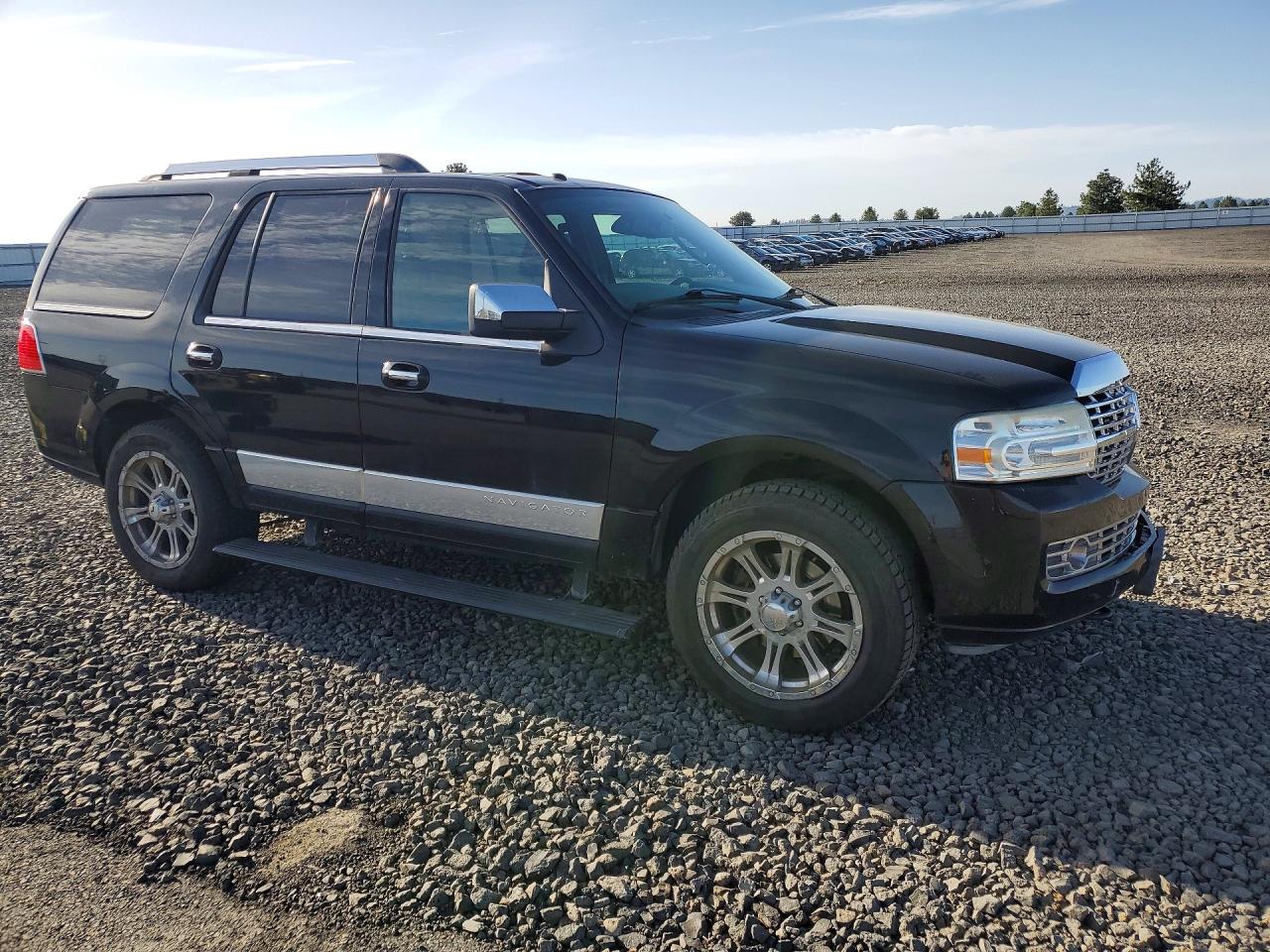 2008 LINCOLN Navigator VIN 5LMFU28578LJ04790 photo 4