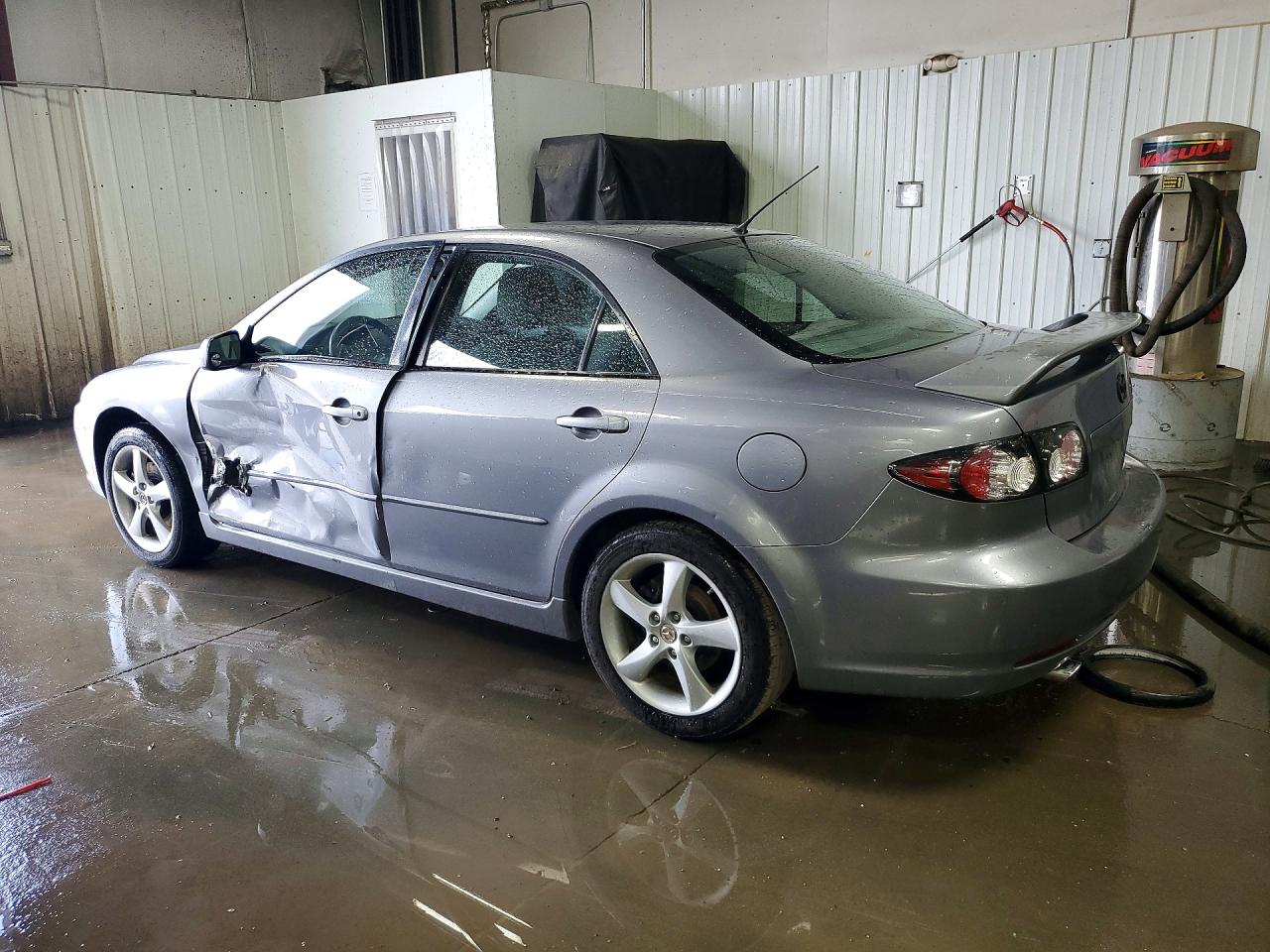 2008 Mazda 6 VIN 1YVHP80C385M41489 photo 2