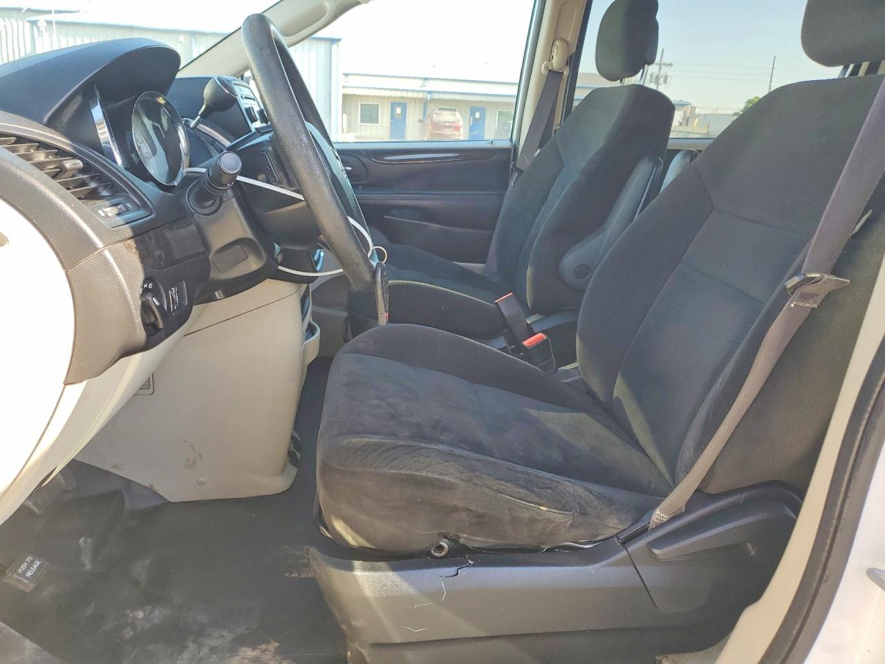 2015 Ram Tradesman VIN 2C4JRGAG4FR679767 photo 7
