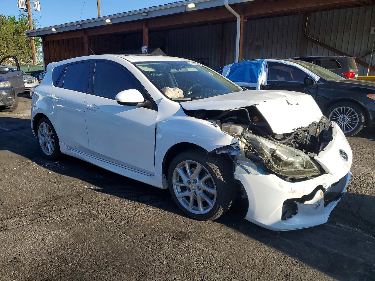 2012 Mazda Mazda3 VIN JM1BL1L59C1505840 photo 4