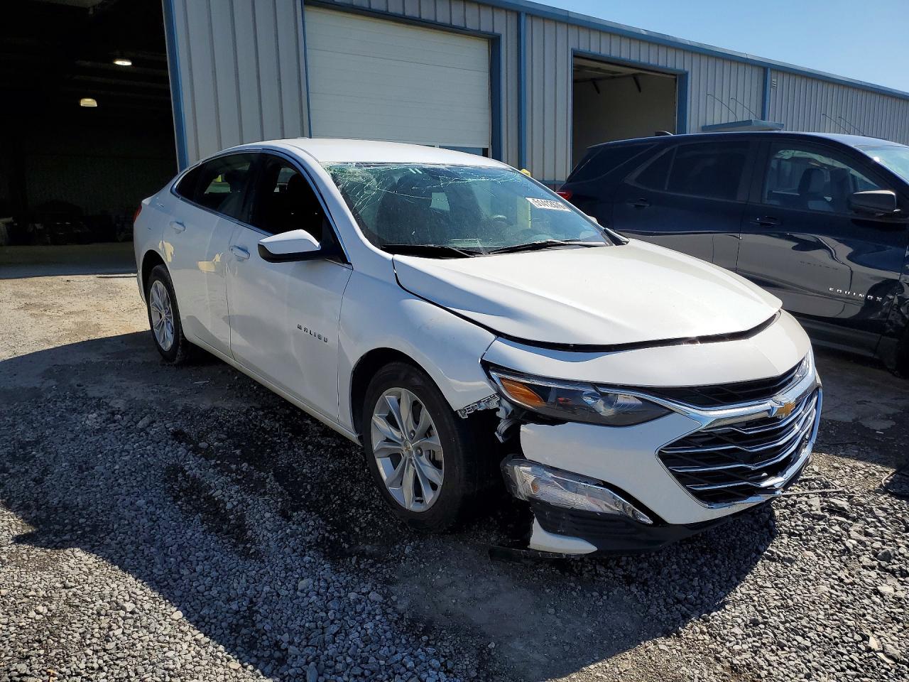 2025 Chevrolet Malibu VIN 1G1ZD5ST8SF142265 photo 4