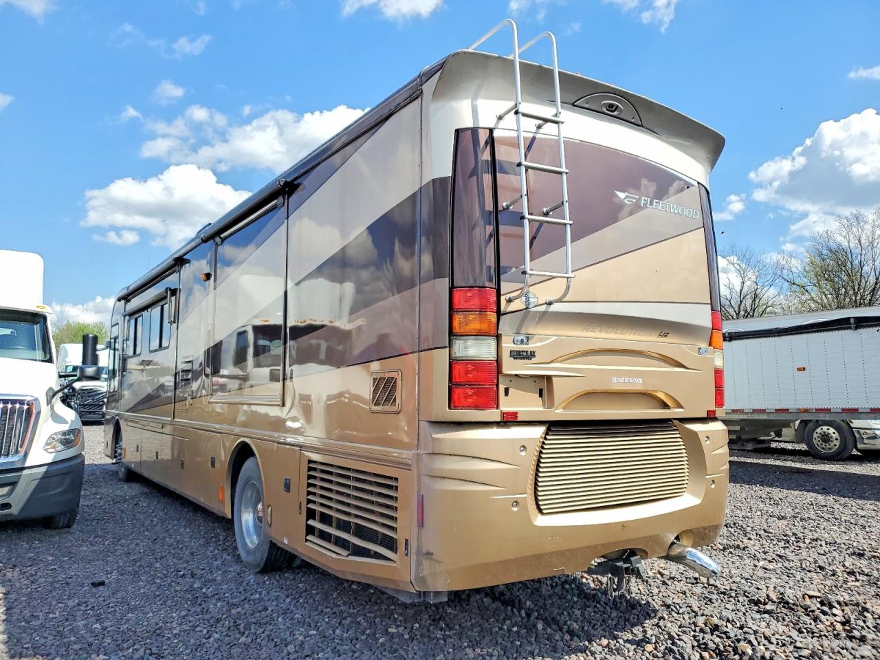 2005 FLEETWOOD All other VIN 4VZBR1J915C048970 photo 3