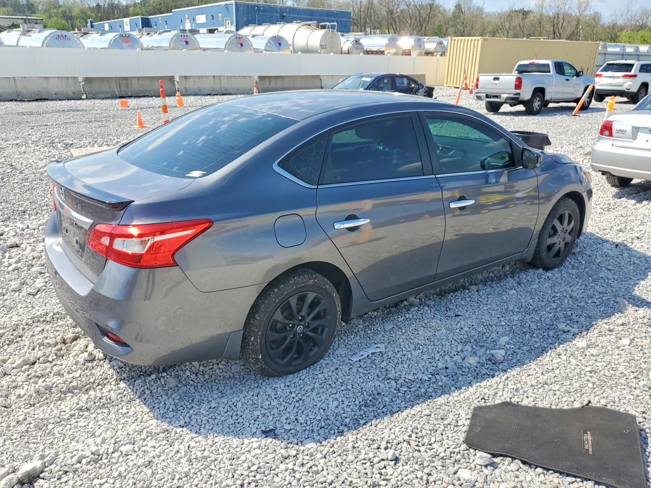 2018 NISS Sentra VIN 3N1AB7AP7JY321160 photo 3