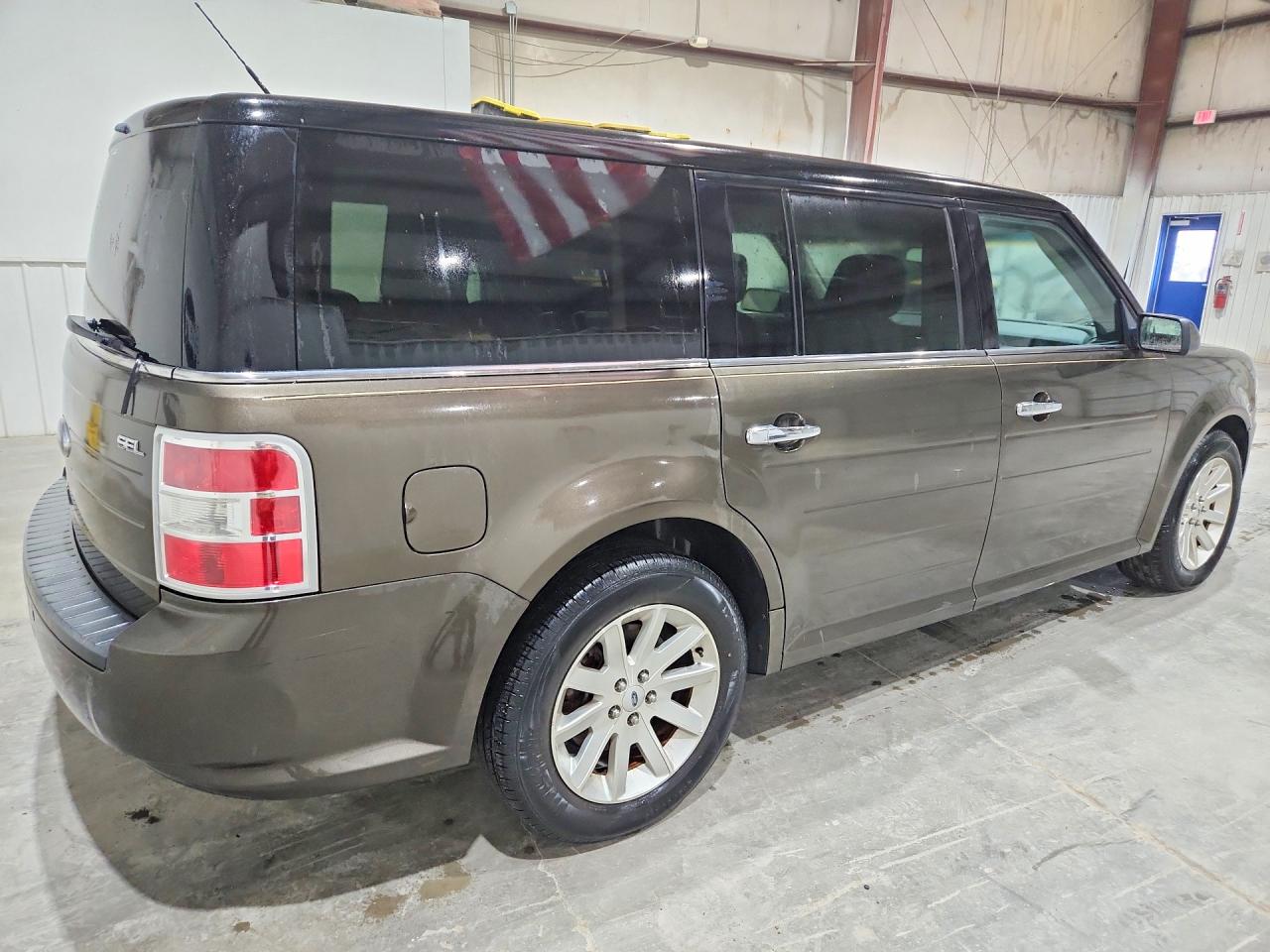 2011 Ford Flex VIN 2FMGK5CCXBBD21407 photo 3