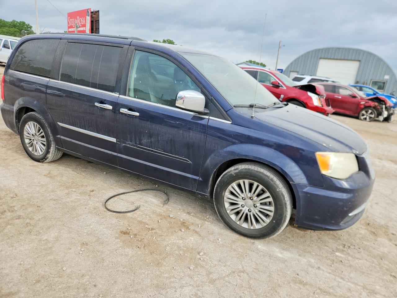 2014 Chrysler Minivan VIN 2C4RC1CG4ER228674 photo 4