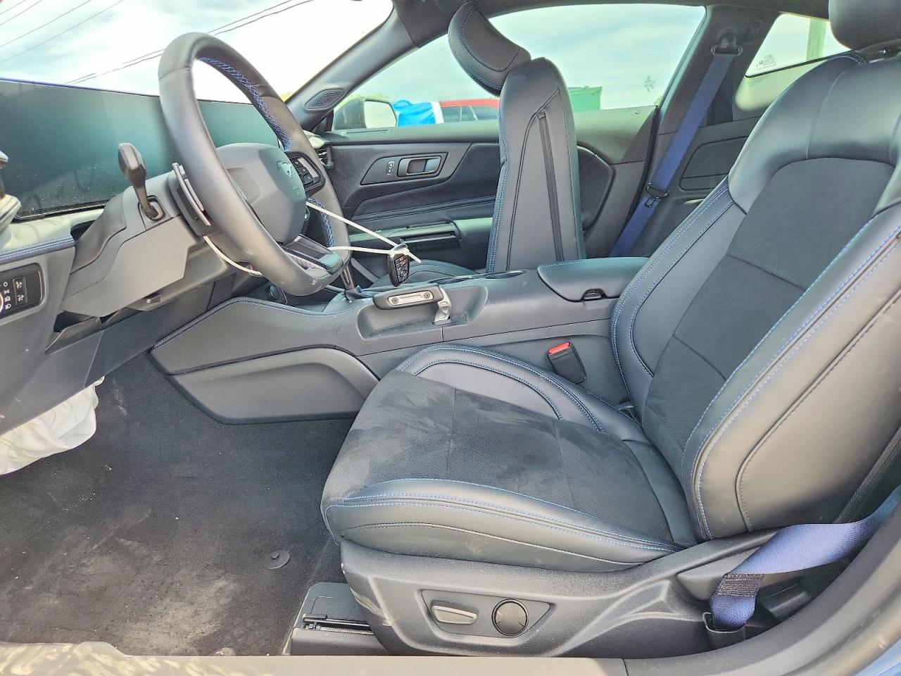 2025 FORD Mustang VIN 1FA6P8R07S5501017 photo 7