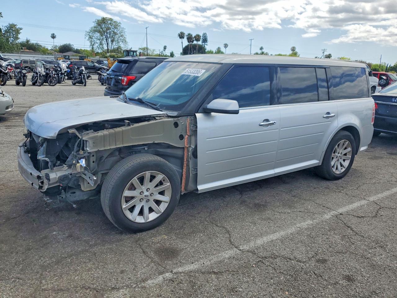 2010 Ford Flex VIN 2FMGK5CC4ABA14393 photo 1