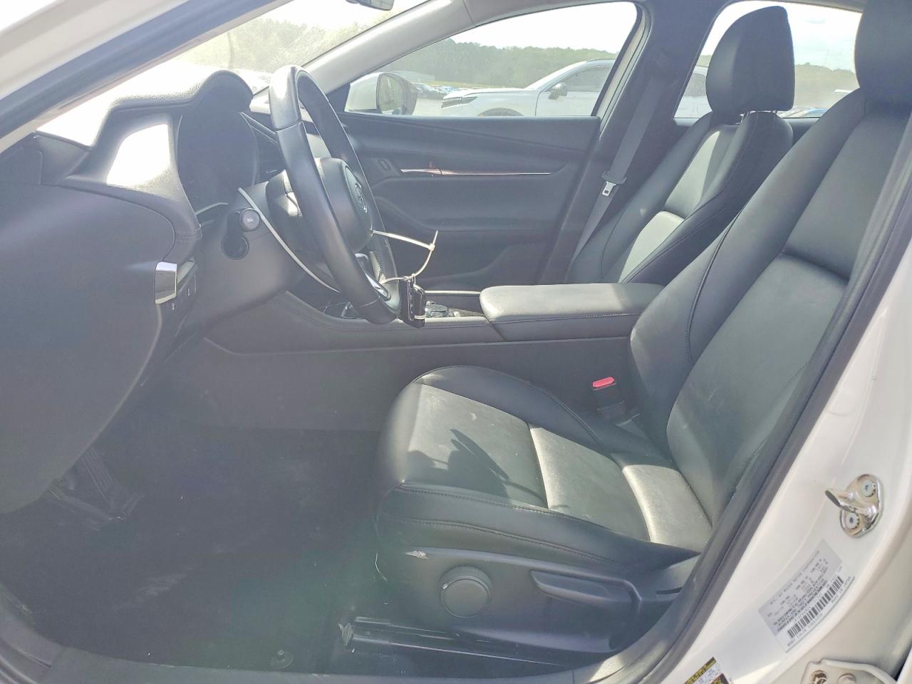 2019 3 VIN JM1BPBAM2K1131395 photo 7