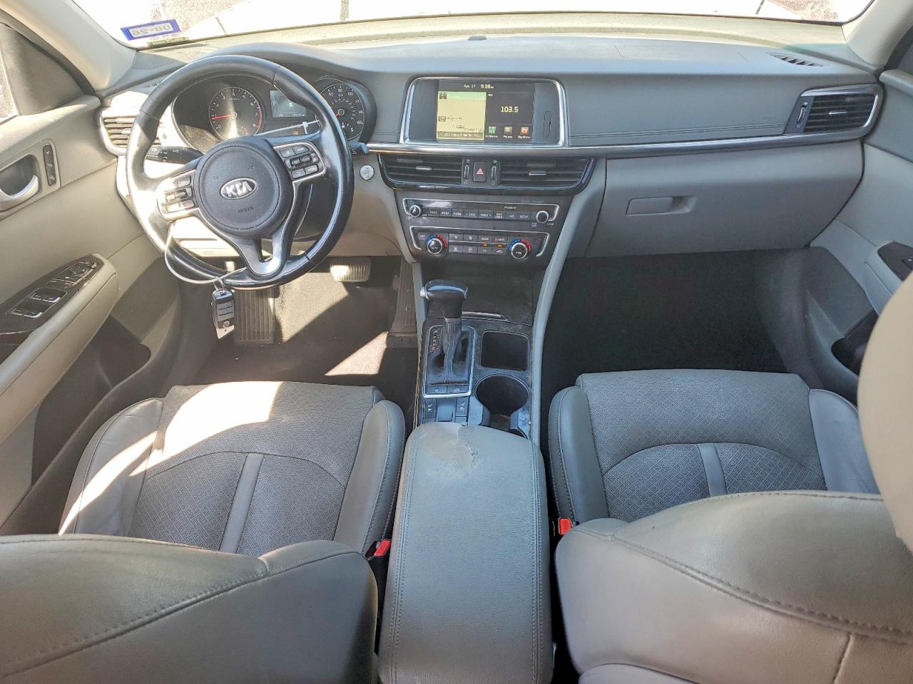 2017 Kia Optima VIN 5XXGU4L30HG157537 photo 8