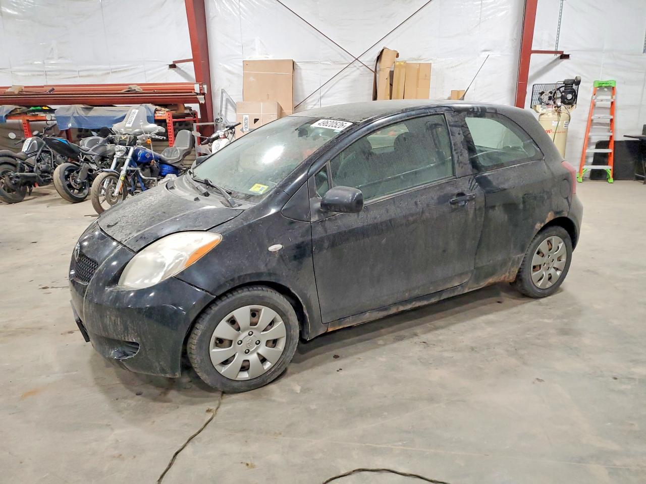 2008 Toyota Yaris VIN JTDJT923585216335 photo 1