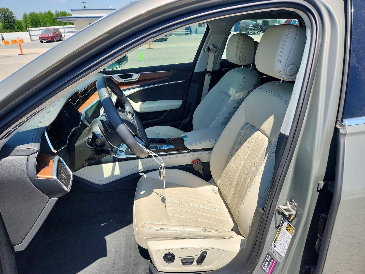 2022 Audi A6 VIN WAU72BF21NN067209 photo 7