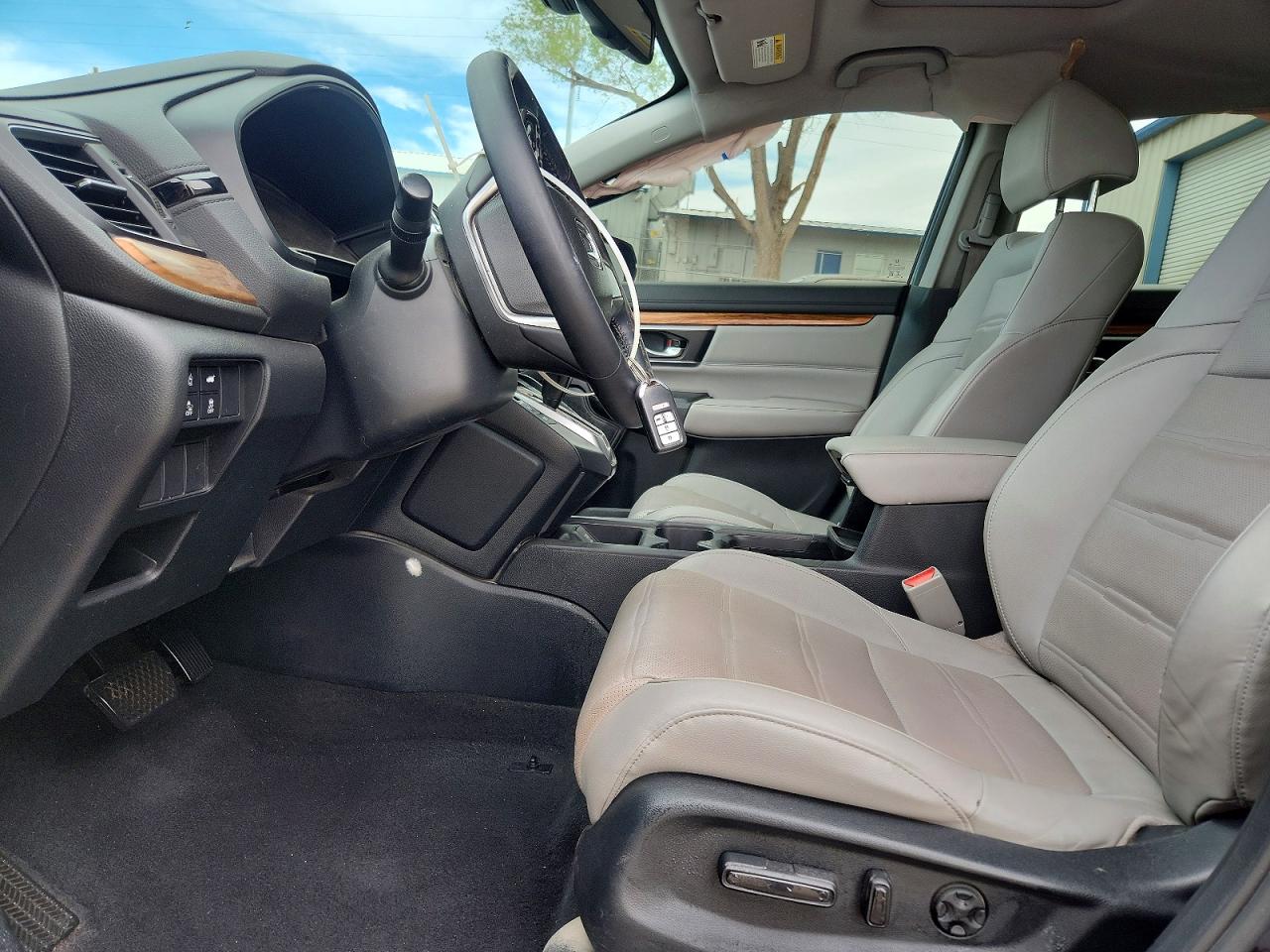 2017 Honda Crv VIN 5J6RW1H81HL010868 photo 7