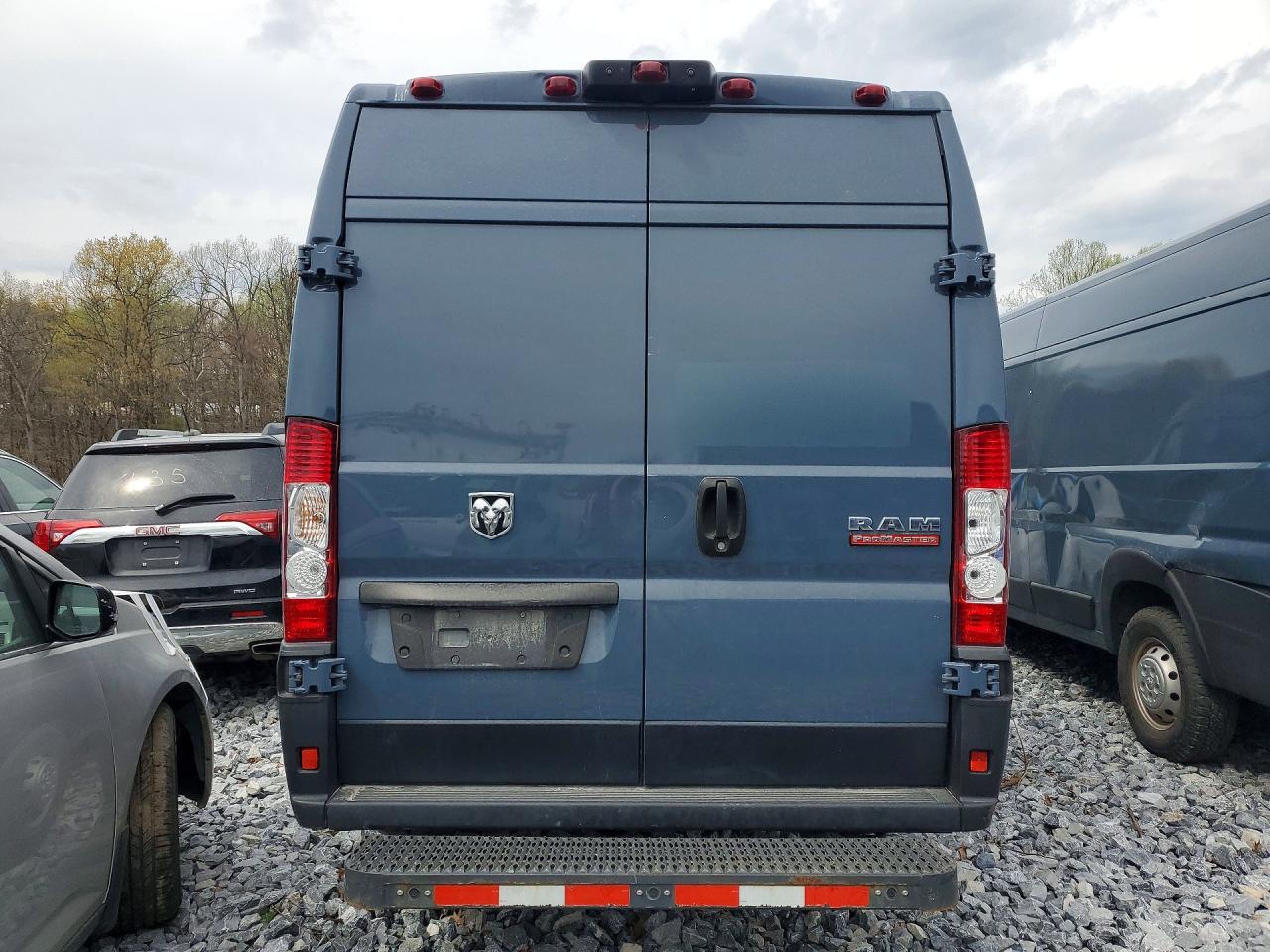 2020 Ram All models VIN 3C6URVJG8LE136704 photo 6