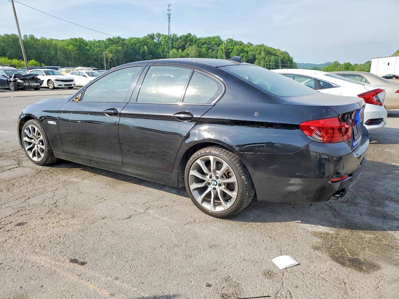 2016 BMW 5 series VIN WBA5A7C50GG147209 photo 2