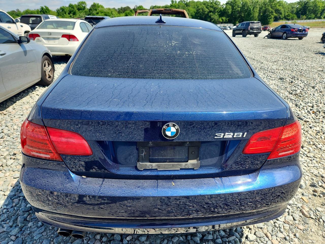 2012 BMW 3 series VIN WBAKE3C52CE770112 photo 6