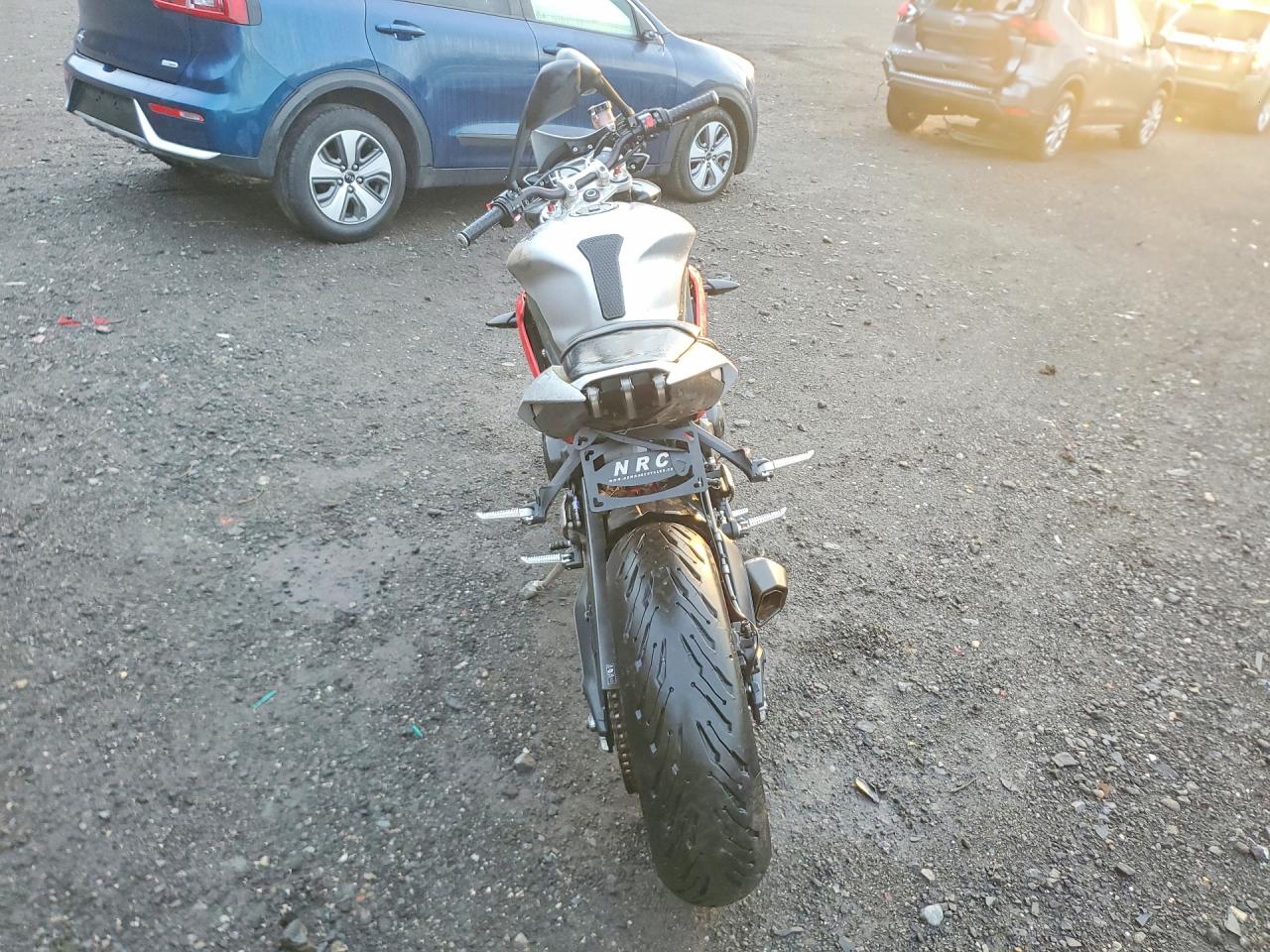 2015 TRIUMPH Street VIN SMTL03NE8FT685795 photo 4