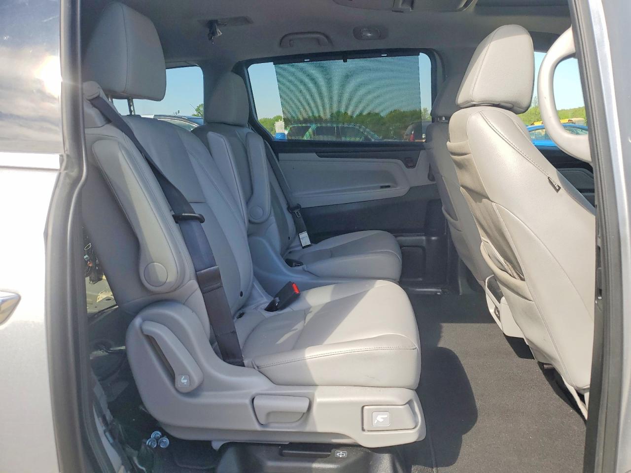 2019 Honda Odyssey VIN 5FNRL6H90KB025893 photo 11
