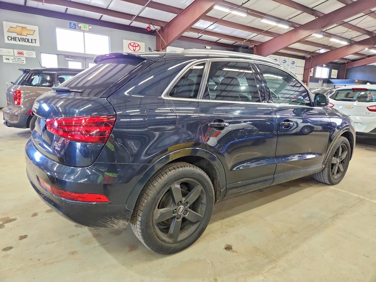 2015 Audi Q3 VIN WA1EFCFS1FR004684 photo 3