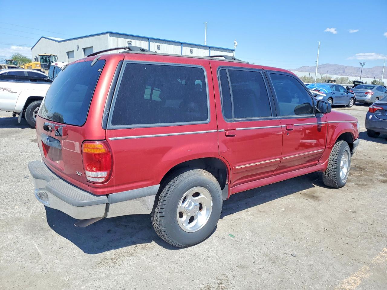 1998 Ford Explorer VIN 1FMZU34EXWUB85965 photo 3