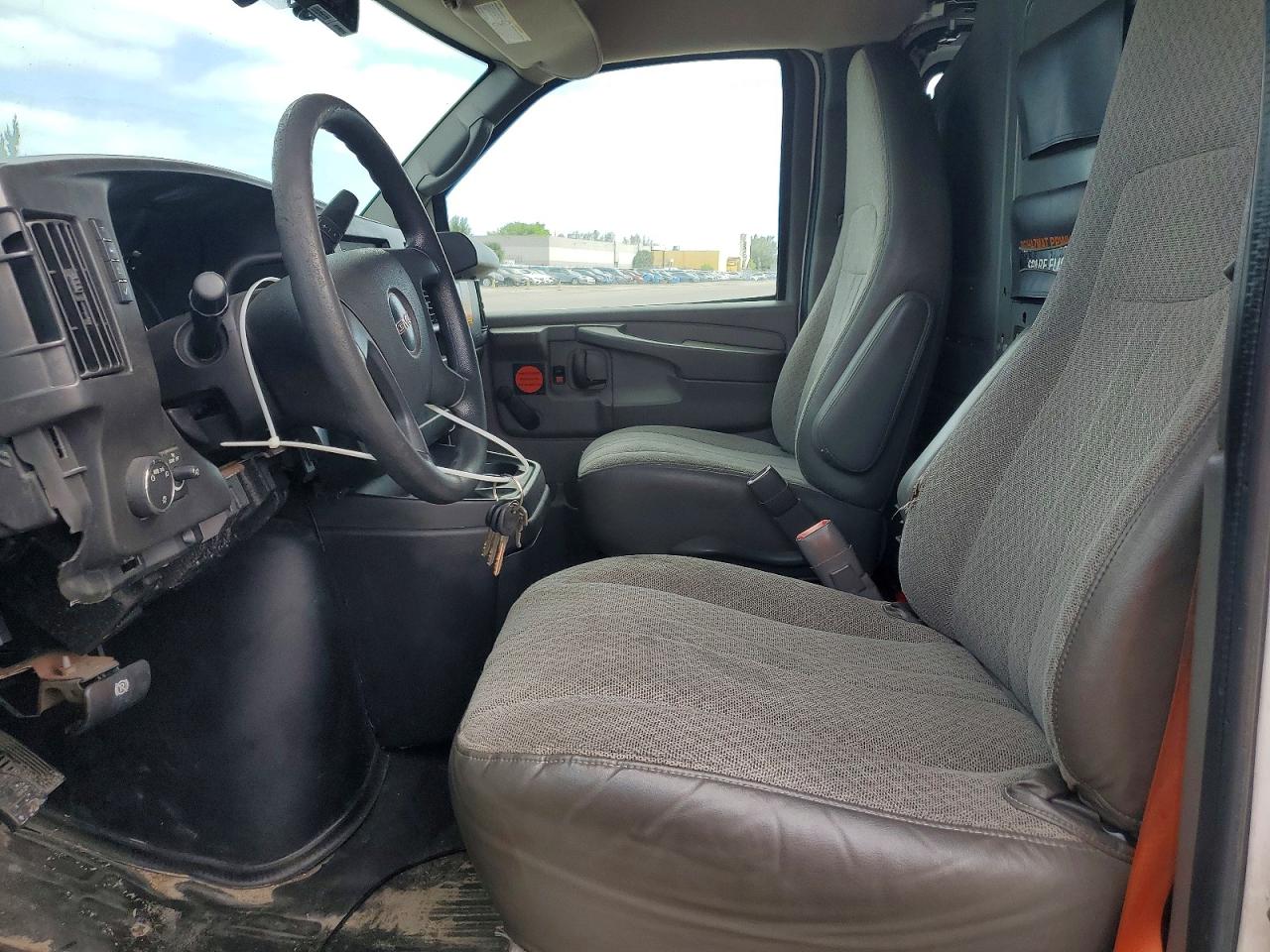 2012 GMC Savana VIN 1GTW7FCA8C1190352 photo 7