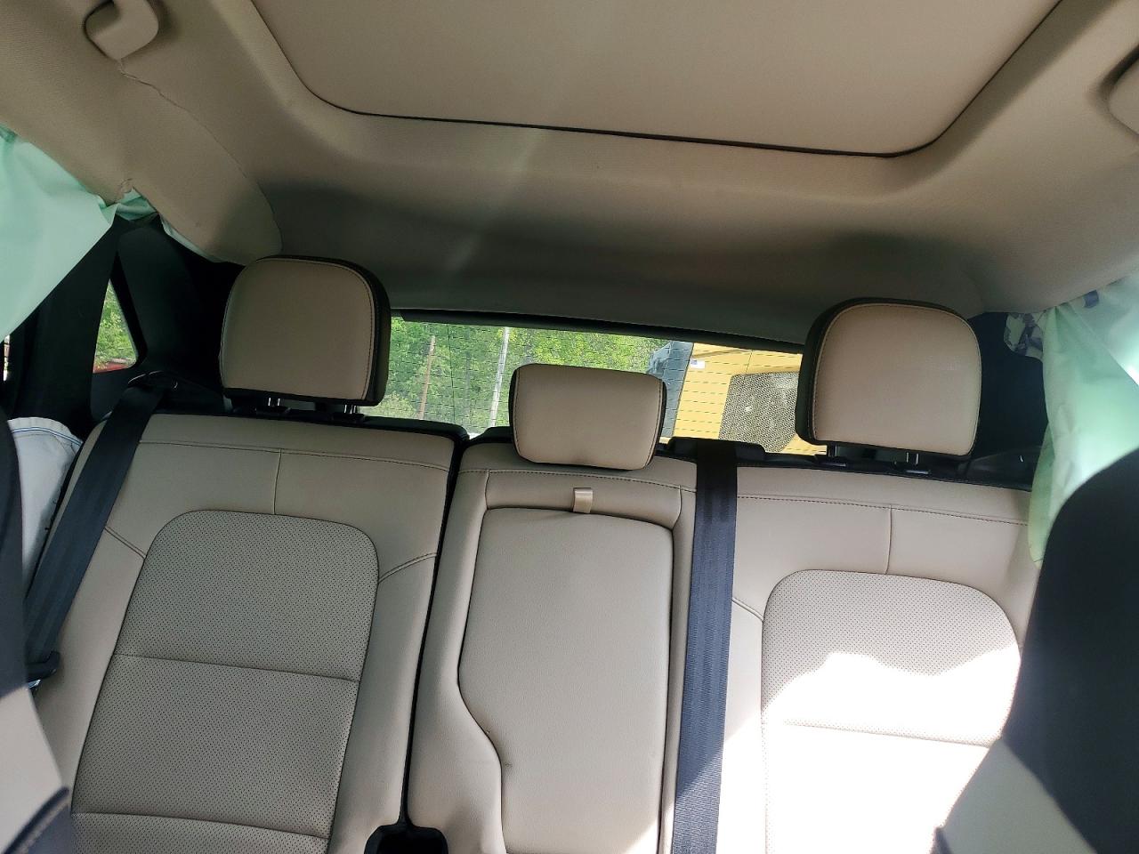 2020 Ford Escape VIN 1FMCU0H67LUB22048 photo 10