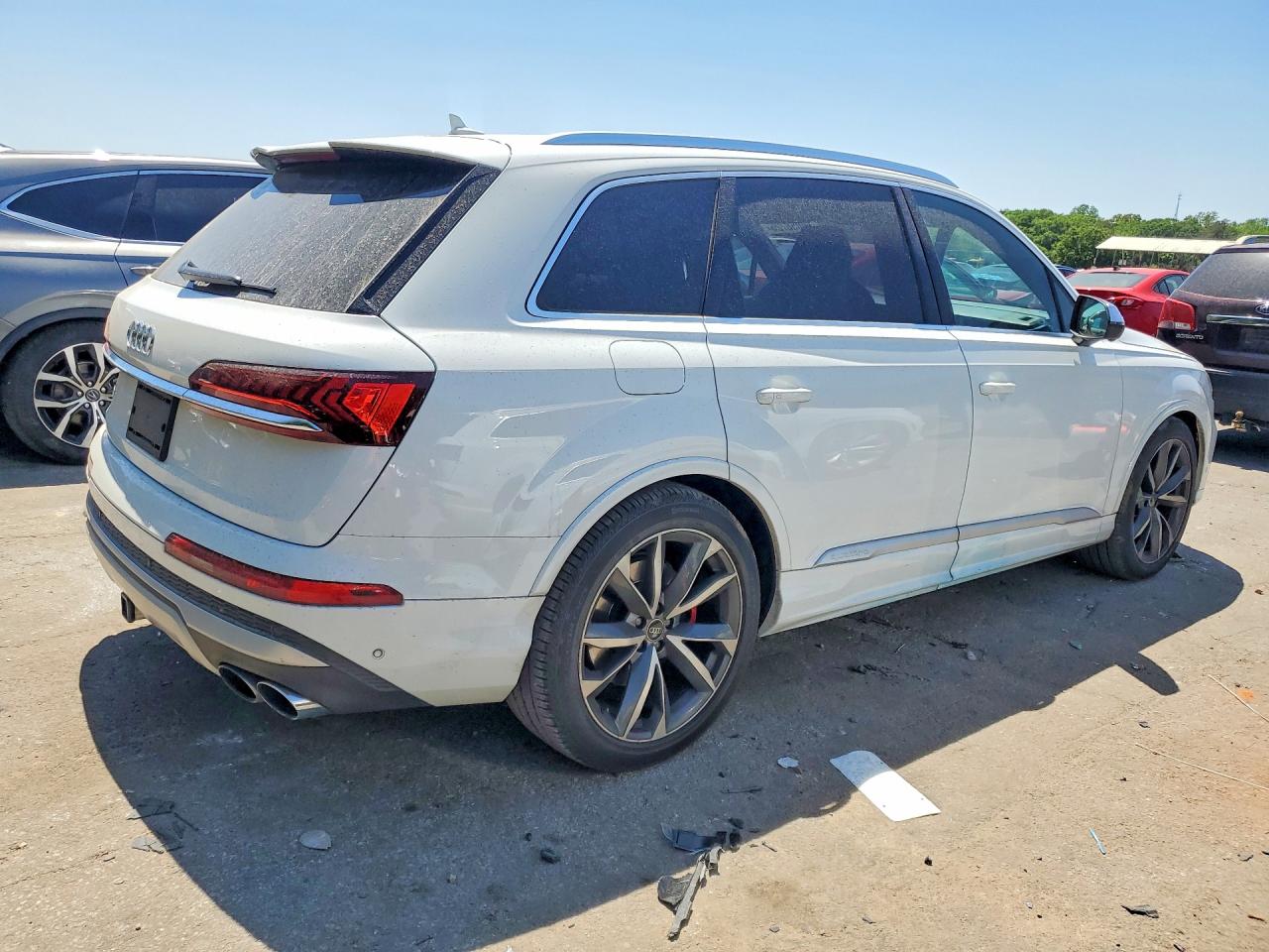 2023 Audi Sq7 VIN WA1VWBF77PD023020 photo 3