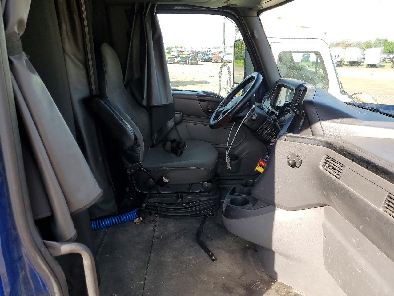 2020 International All other VIN 3HSDZAPR6LN879315 photo 5