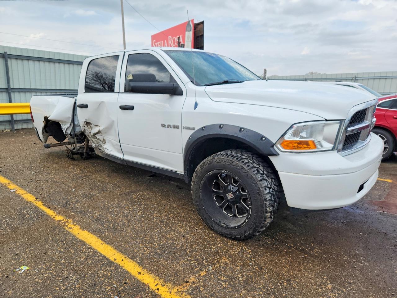2010 Dodge Ram 1500 VIN 1D7RV1CT7AS110043 photo 4