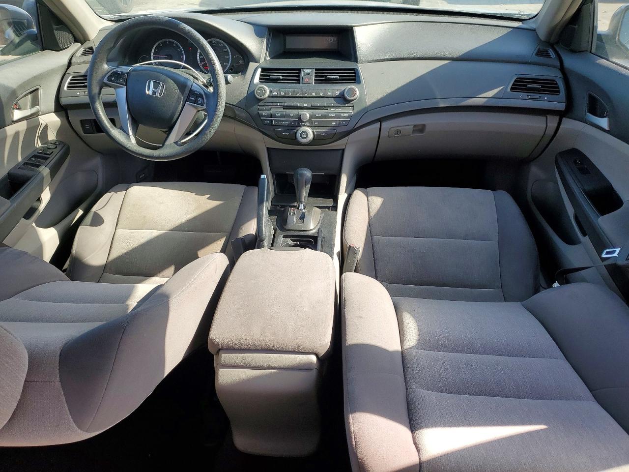 2009 Honda Accord lx VIN 1HGCP26389A000164 photo 8