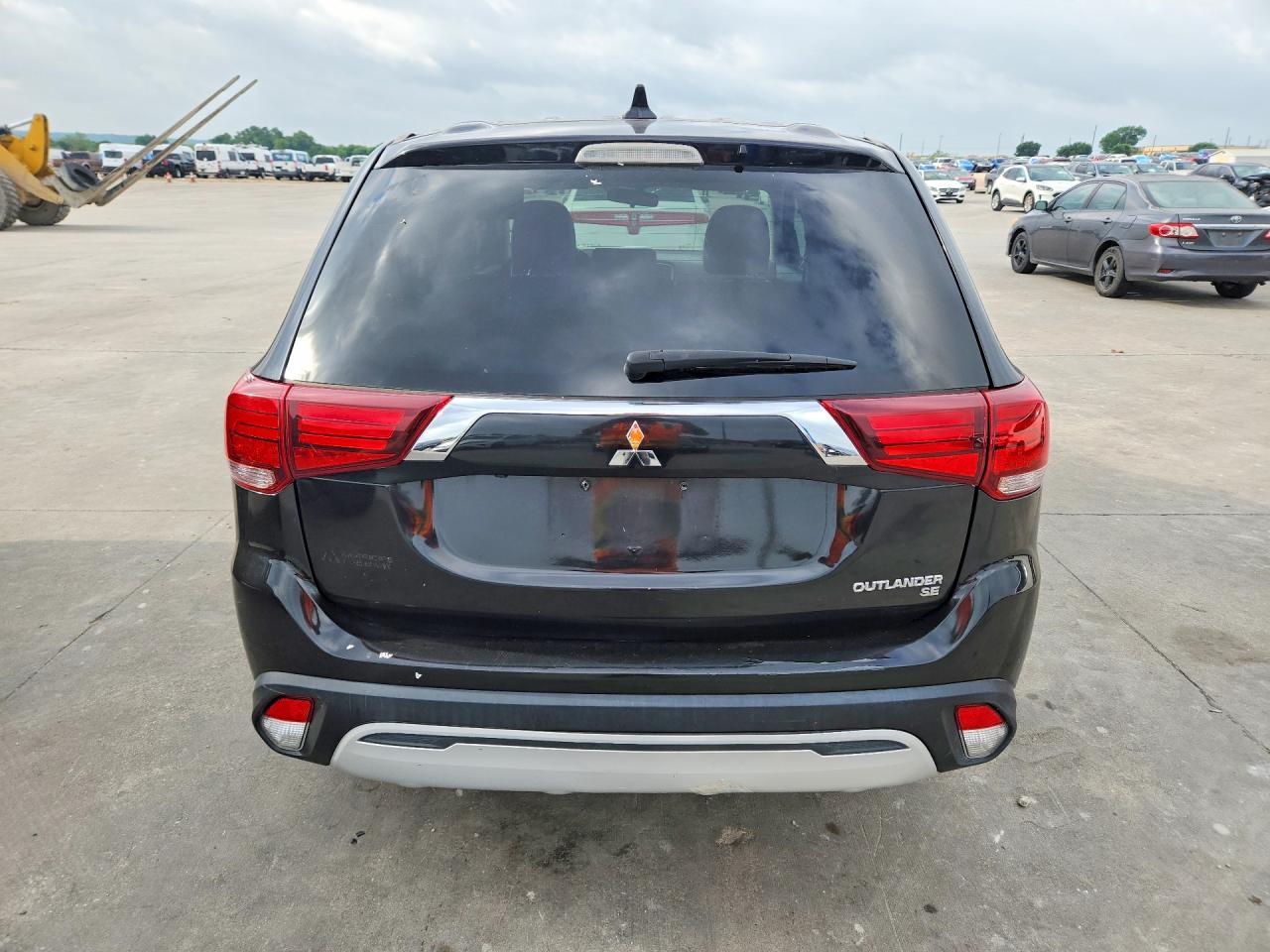2019 Mitsubishi Outlander VIN JA4AD3A32KZ043136 photo 6