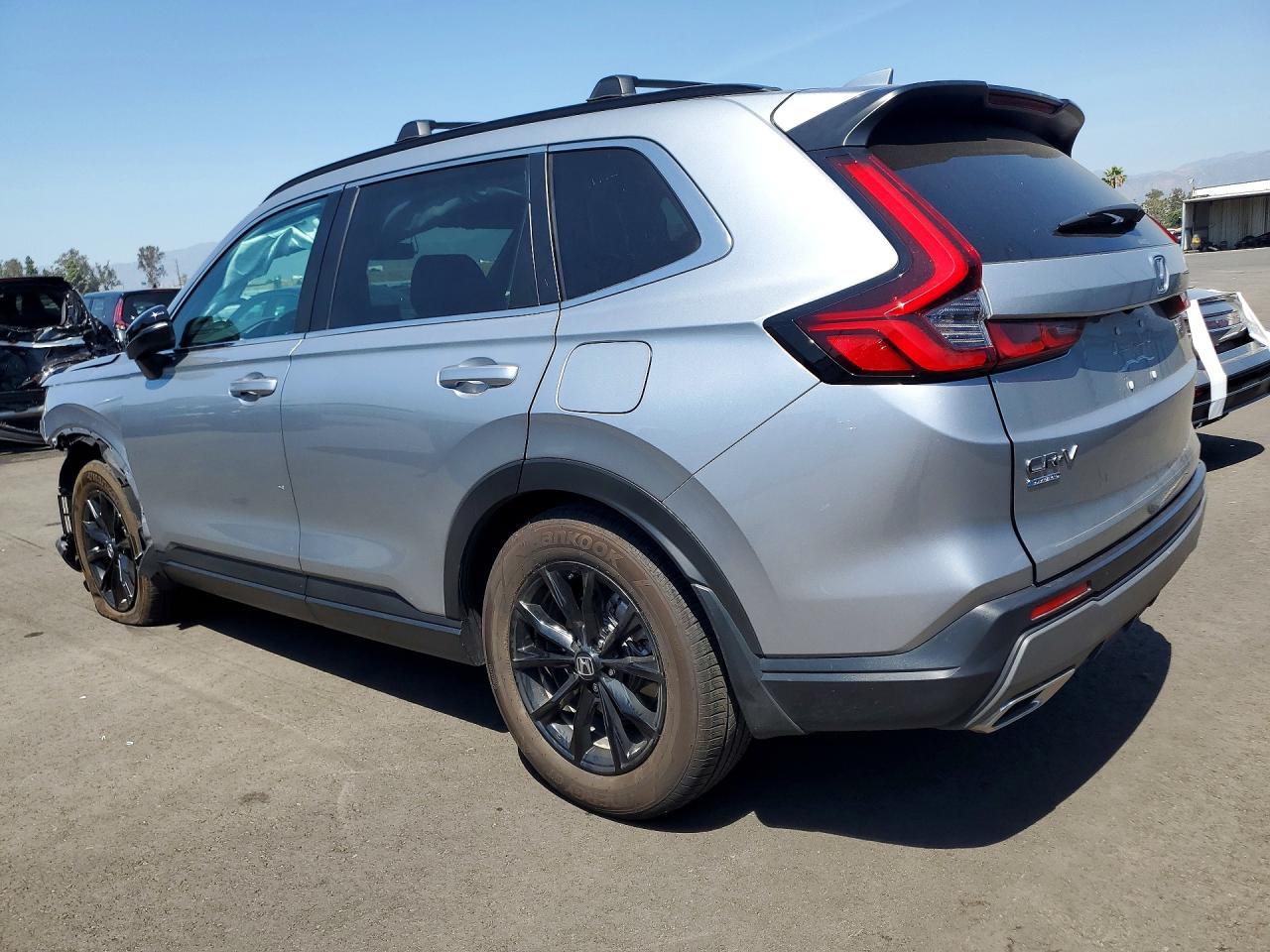 2024 Honda Crv VIN 2HKRS6H51RH808636 photo 2