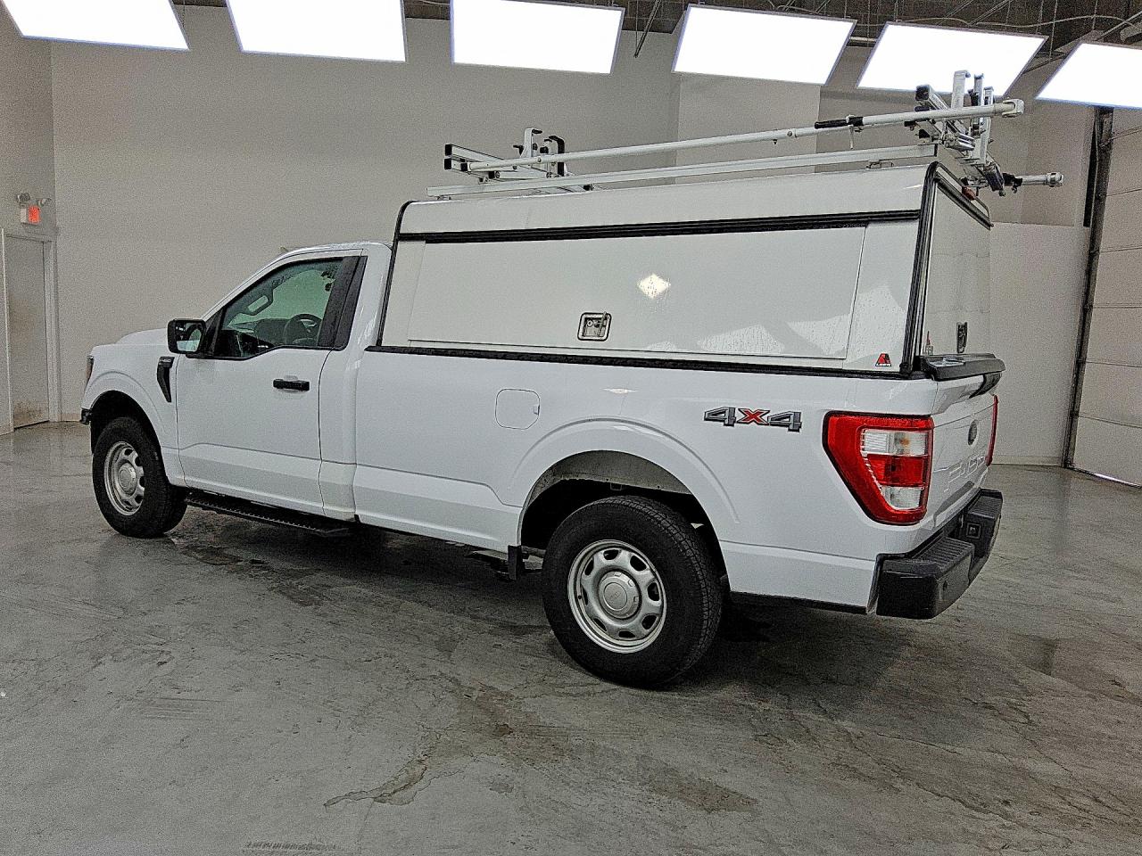 2023 Ford F150 VIN 1FTMF1EB4PKE30919 photo 2
