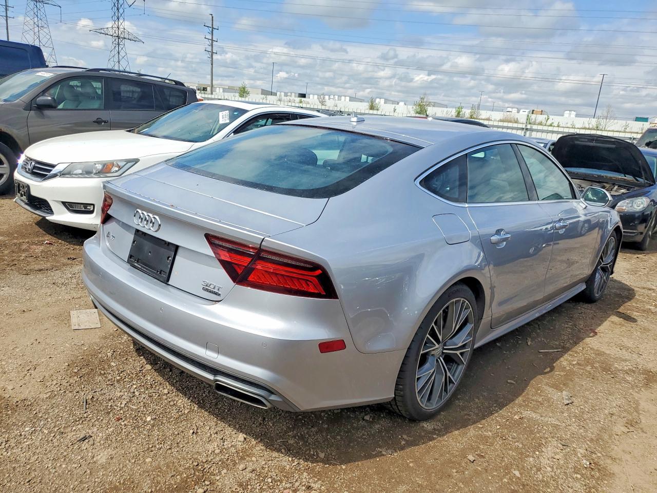 2016 Audi A7 VIN WAU2GAFC1GN132724 photo 3