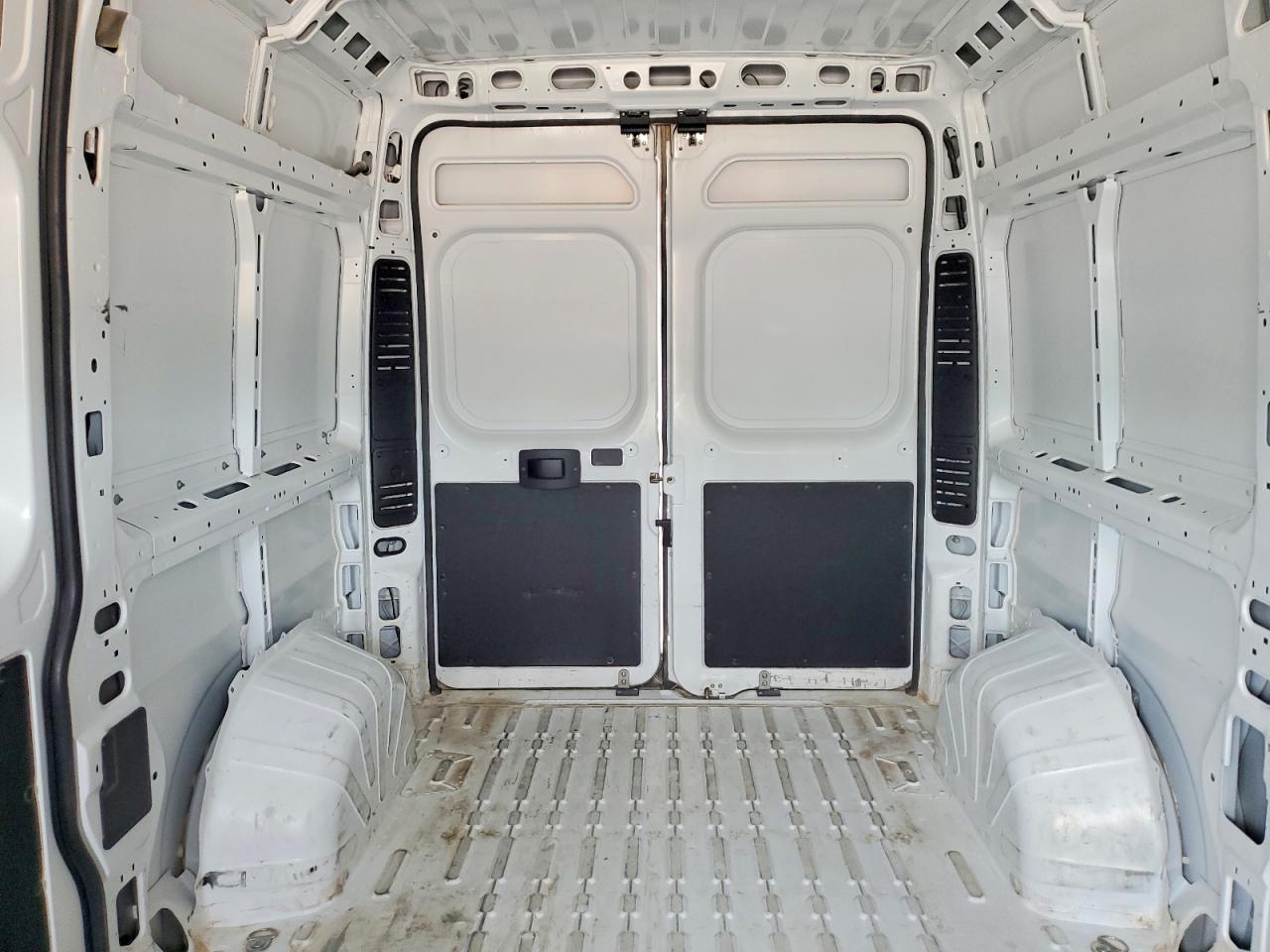 2025 Ram Promaster VIN 3C6LRVCGXSE511998 photo 10